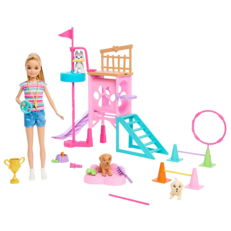 Игровой набор Stacie и игровая площадка для собак Barbie вид 1